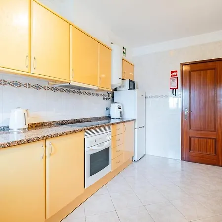 Casa Logan, 2 Bedroom With Terrace & Pool Albufeira