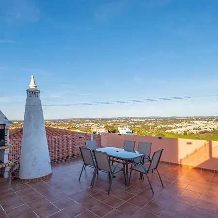 Casa Logan, 2 Bedroom With Terrace & Pool * Albufeira